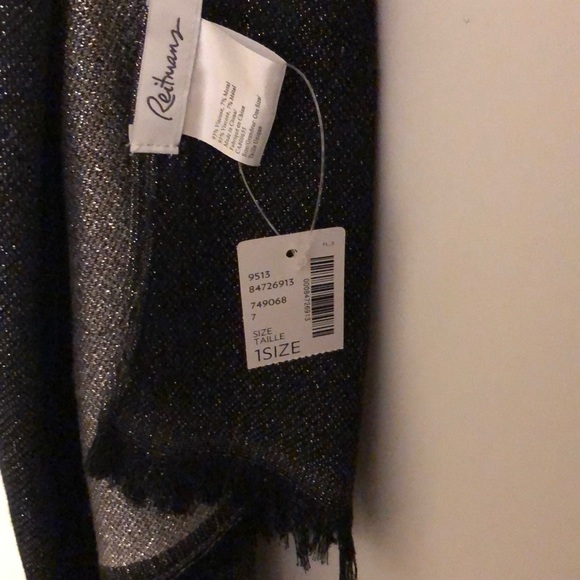 ⭐️5 for $25⭐️ 

BRAND NEW Grey/silver scarf NWT - Picture 3 of 3